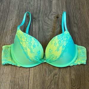 Mermaid Lace Victoria’s Secret Bra